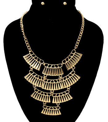 Statement Pattern Necklace Set